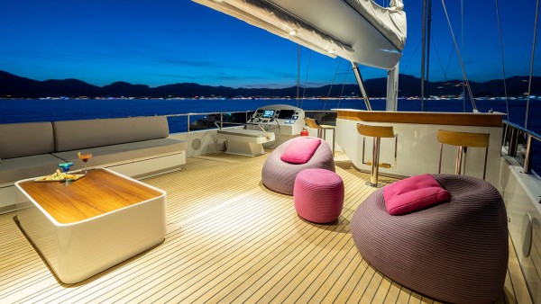 Sailing Yacht Good Life