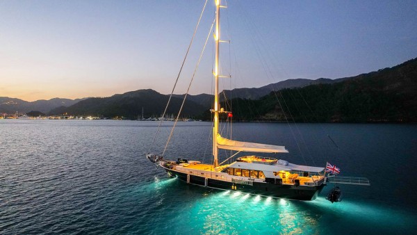 Sailing Yacht Good Life