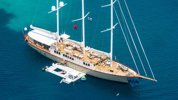 Yazz Sailing Yacht