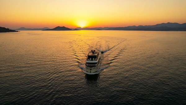 Motor Yacht Albatros Explorer